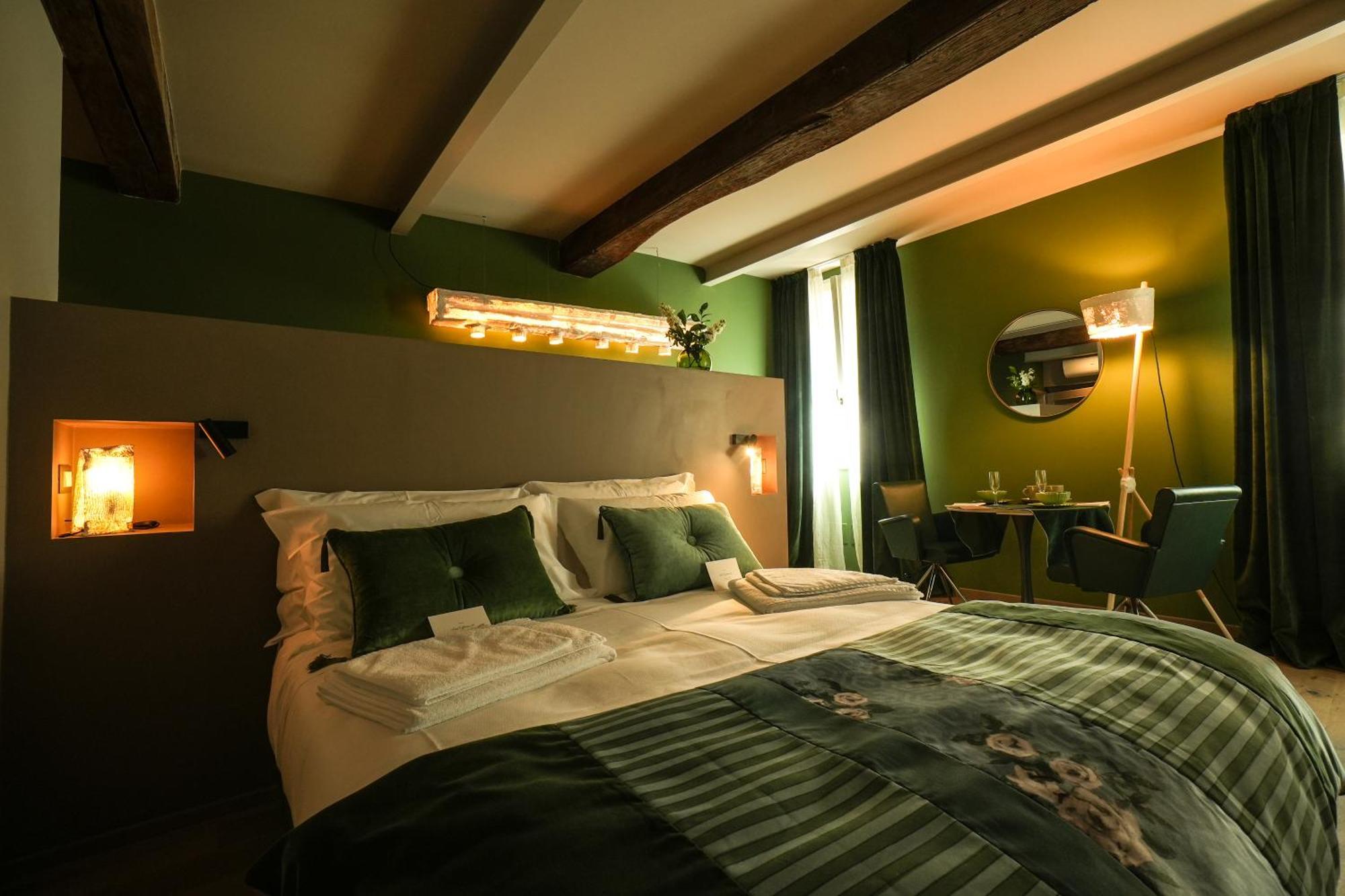 Sant'Eufemia 30 Bed & Breakfast Modena Eksteriør bilde